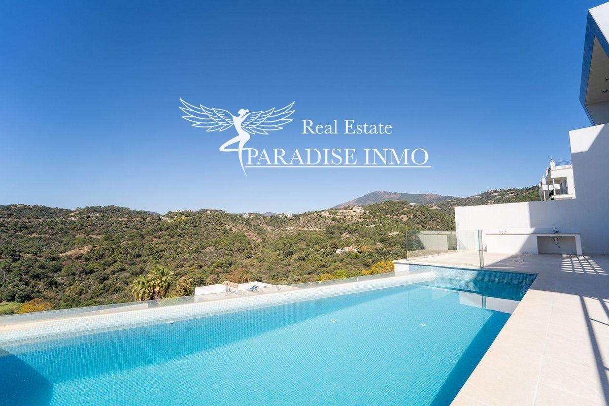 Detached villa for sale Benahavis, Málaga. Ref: 3599. Paradise Group 