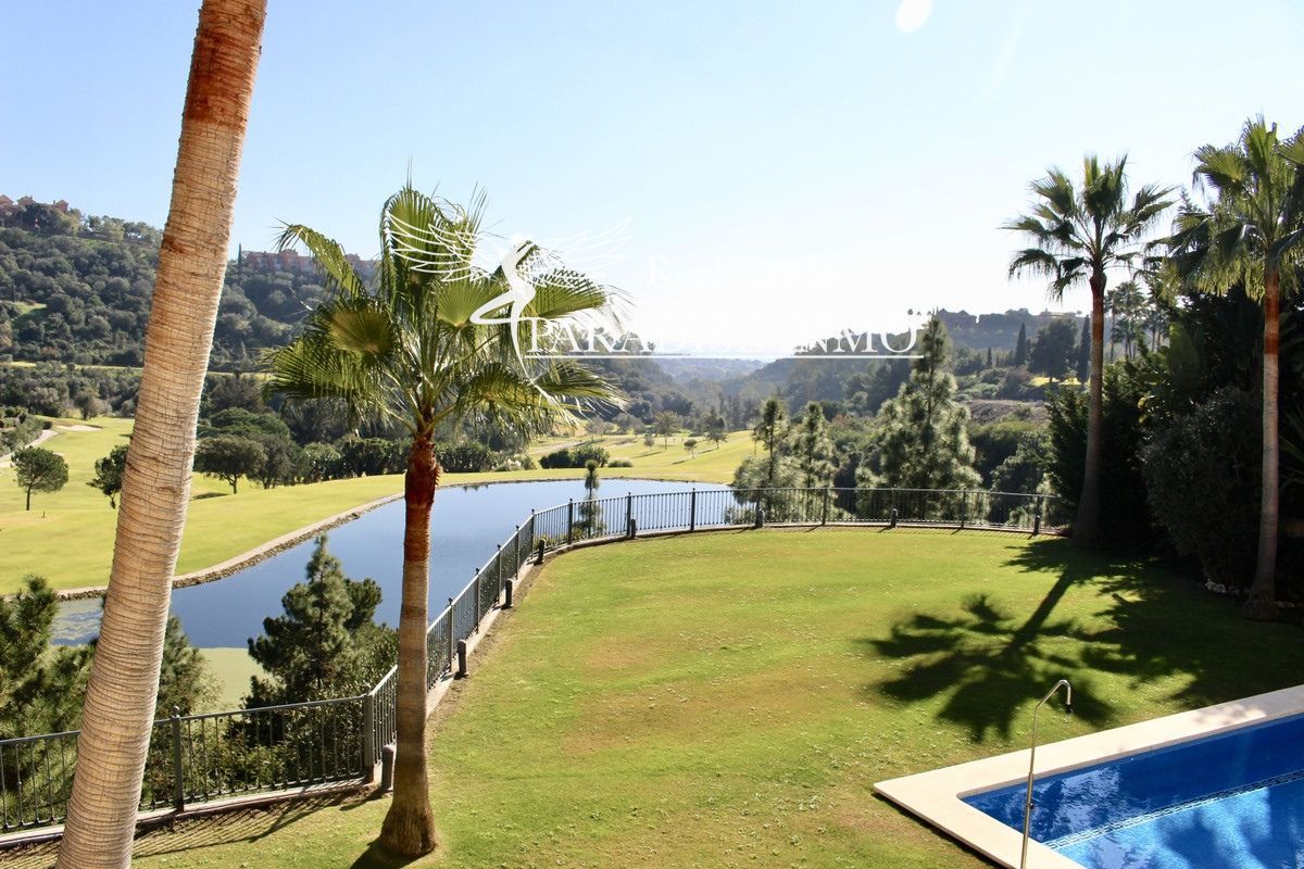 Detached villa for sale Benahavis, Málaga. Ref: 3600. Paradise Group 