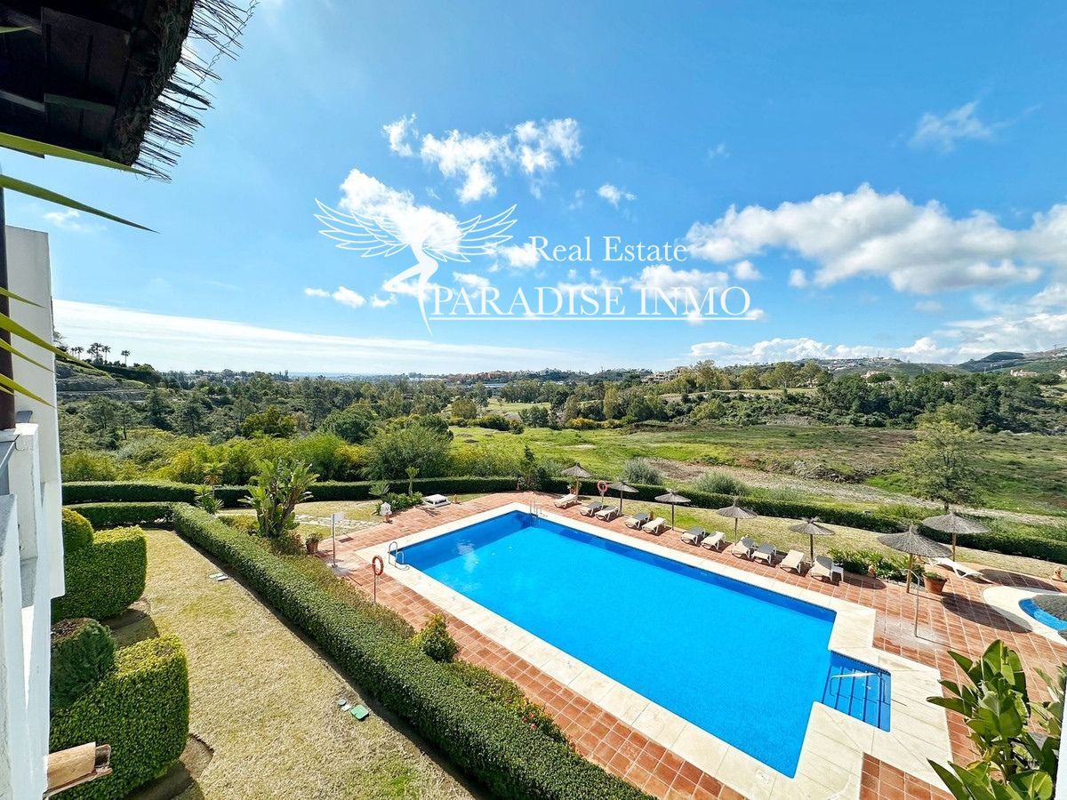 Flat for sale Benahavis, Málaga. Ref: 3611. Paradise Group 