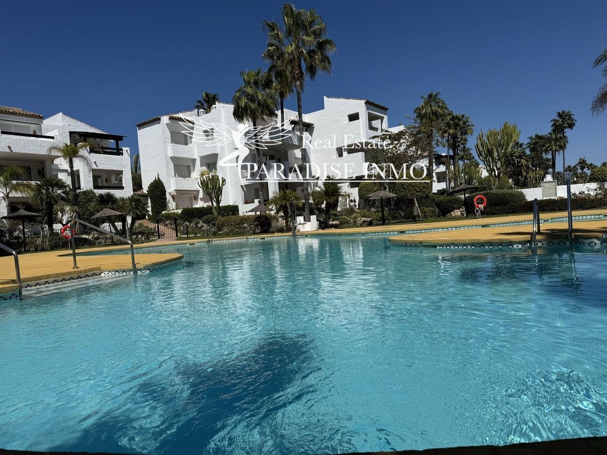 Flat for sale Estepona, Málaga. Ref: 3618. Paradise Group 