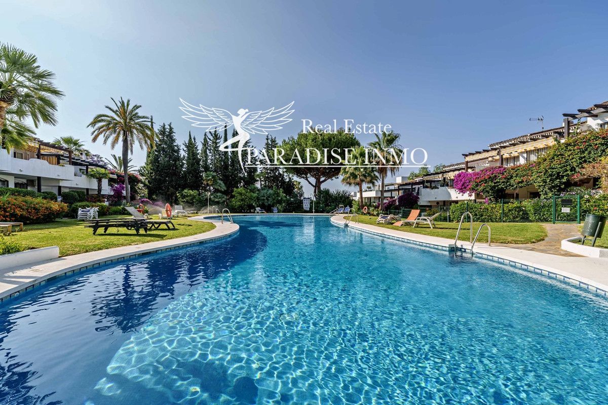 Flat for sale Marbella, Málaga. Ref: 3632. Paradise Group 