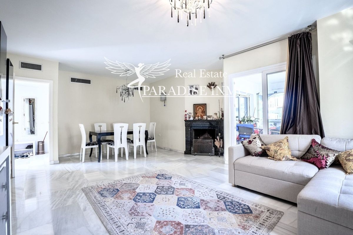 Flat for sale Marbella, Málaga. Ref: 3678. Paradise Group 