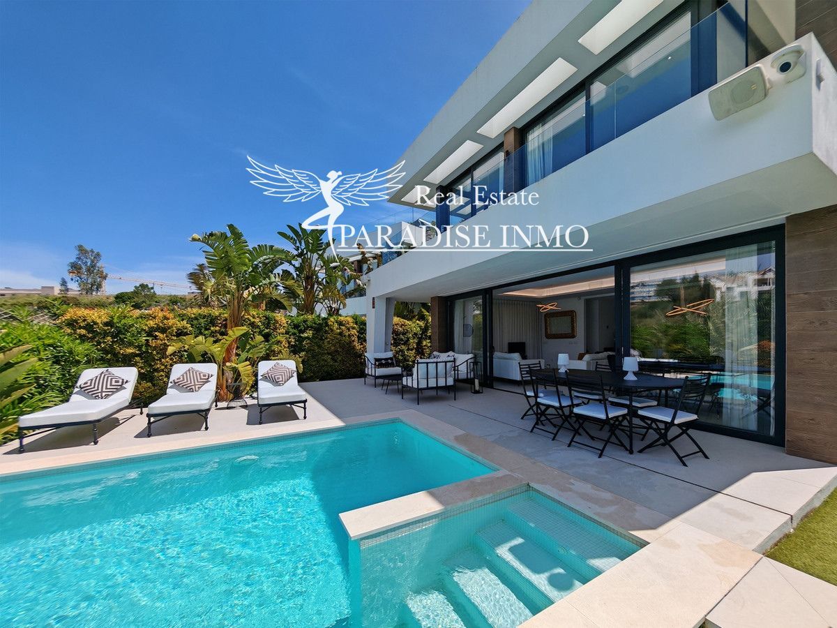 Detached villa for sale Estepona, Málaga. Ref: 3738. Paradise Group 