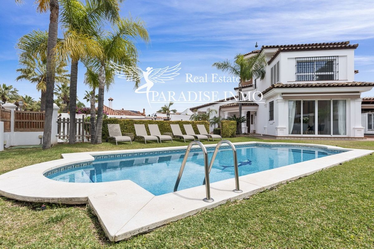 Detached villa for sale Marbella, Málaga. Ref: 3742. Paradise Group 