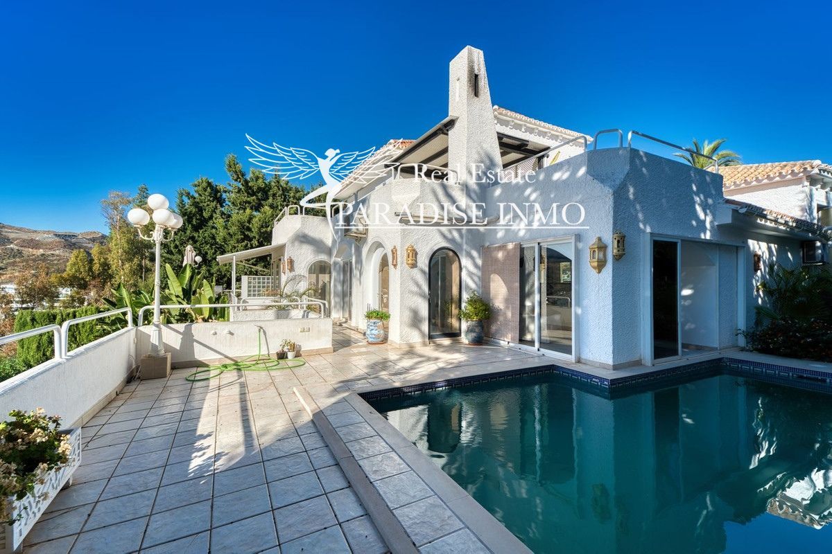Detached villa for sale Marbella, Málaga. Ref: 3752. Paradise Group 