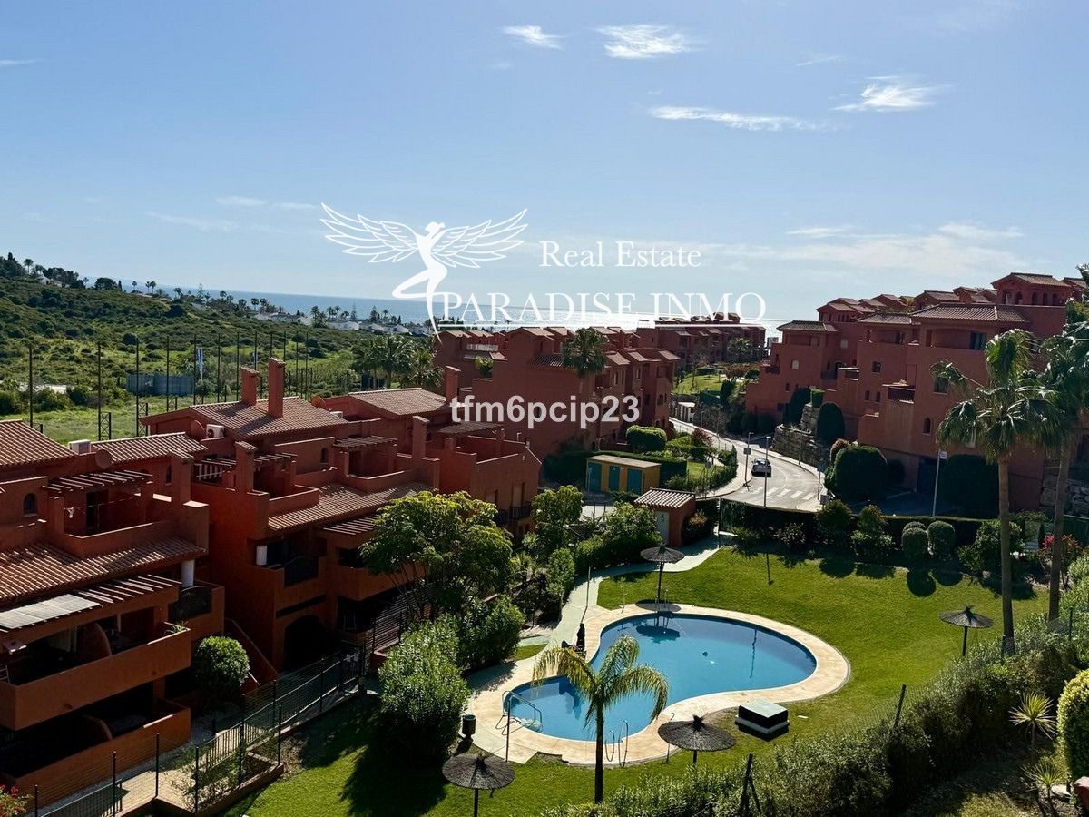 Flat for sale Estepona, Málaga. Ref: 3756. Paradise Group 