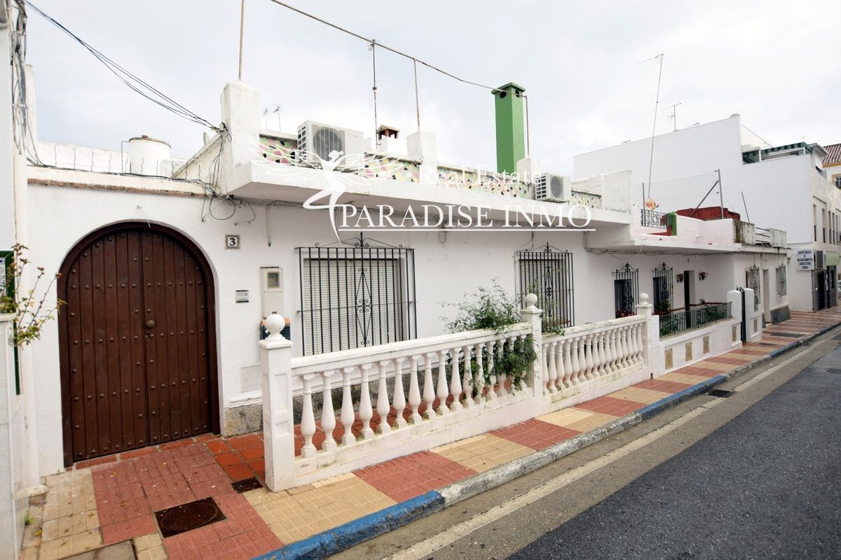 House for sale Marbella, Málaga. Ref: 3809. Paradise Group 