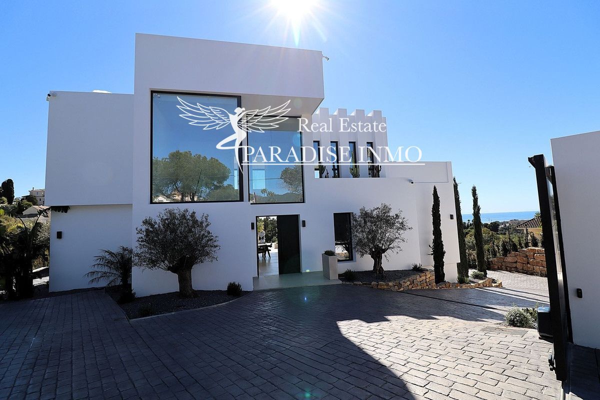 Detached villa for sale Marbella, Málaga. Ref: 3849. Paradise Group 