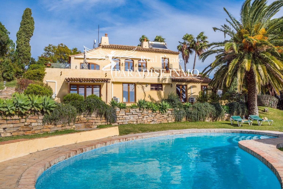 Detached villa for sale Estepona, Málaga. Ref: 3868. Paradise Group 