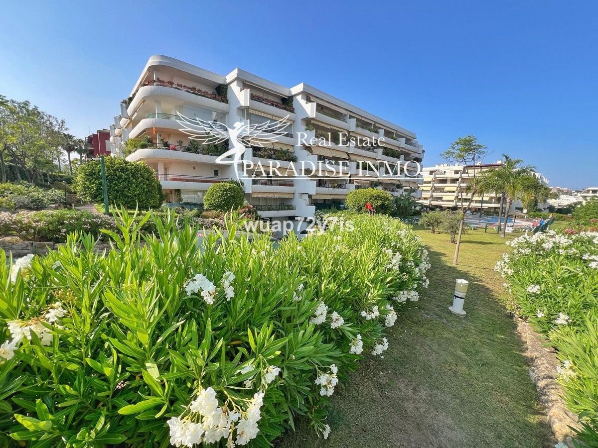 Flat for sale Marbella, Málaga. Ref: 3892. Paradise Group 