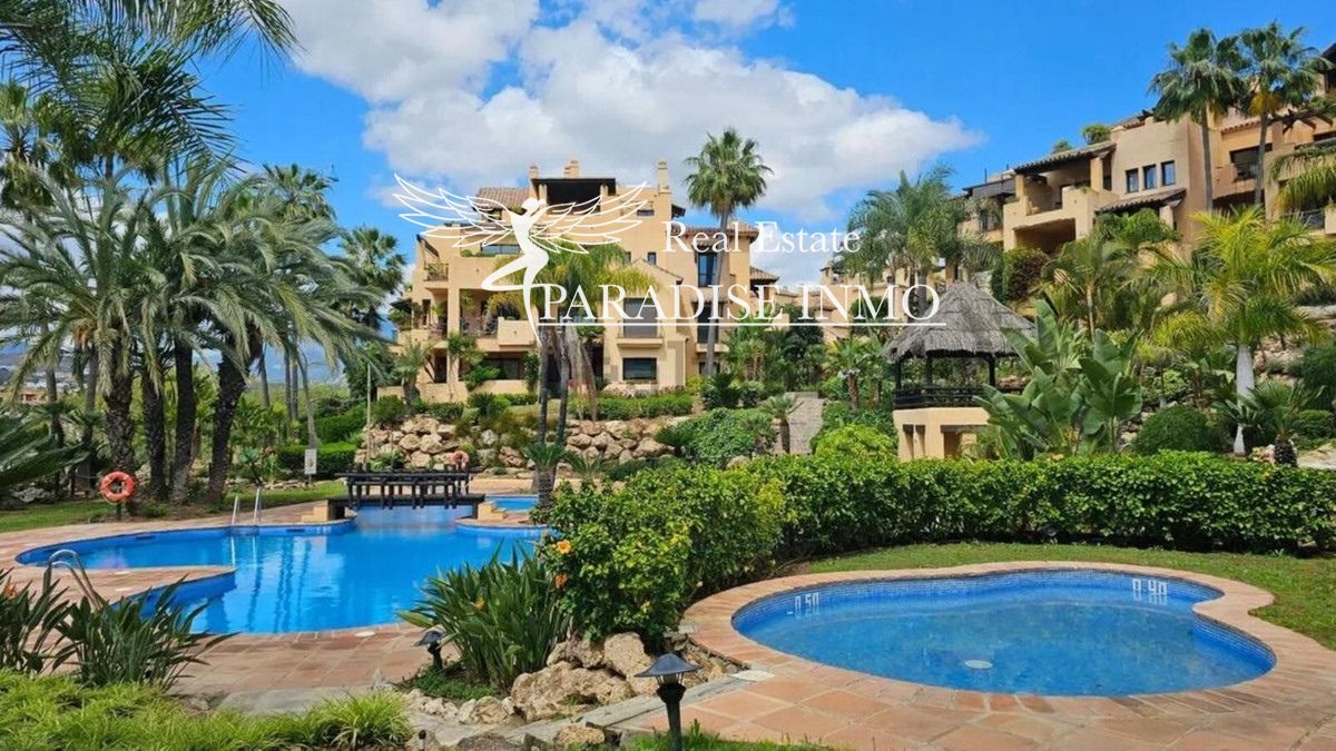 Flat for sale Estepona, Málaga. Ref: 3920. Paradise Group 