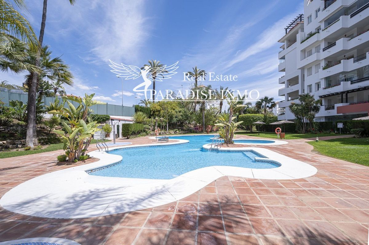 Flat for sale Marbella, Málaga. Ref: 3943. Paradise Group 
