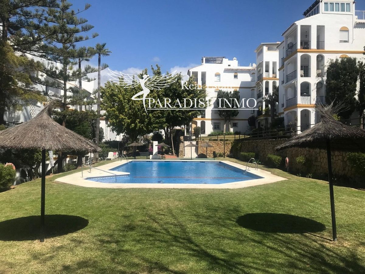 Flat for sale Estepona, Málaga. Ref: 3951. Paradise Group 