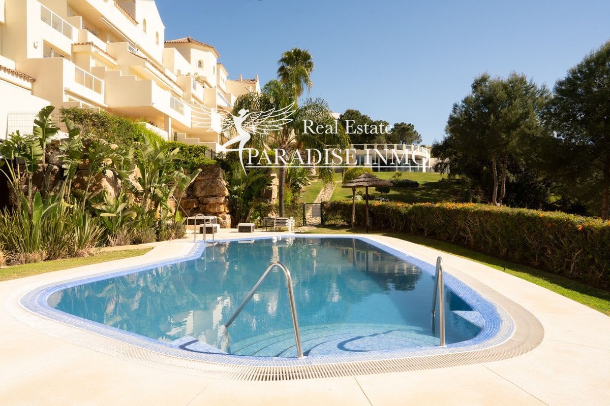 Flat for sale Benahavis, Málaga. Ref: 4004. Paradise Group 