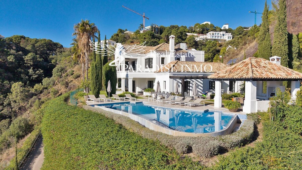 Detached villa for sale Benahavis, Málaga. Ref: 4010. Paradise Group 