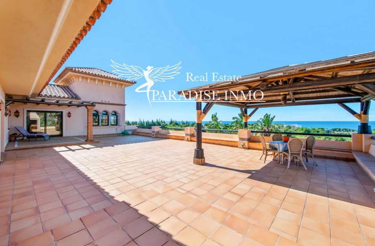 Detached villa for sale Estepona, Málaga. Ref: 4082. Paradise Group 