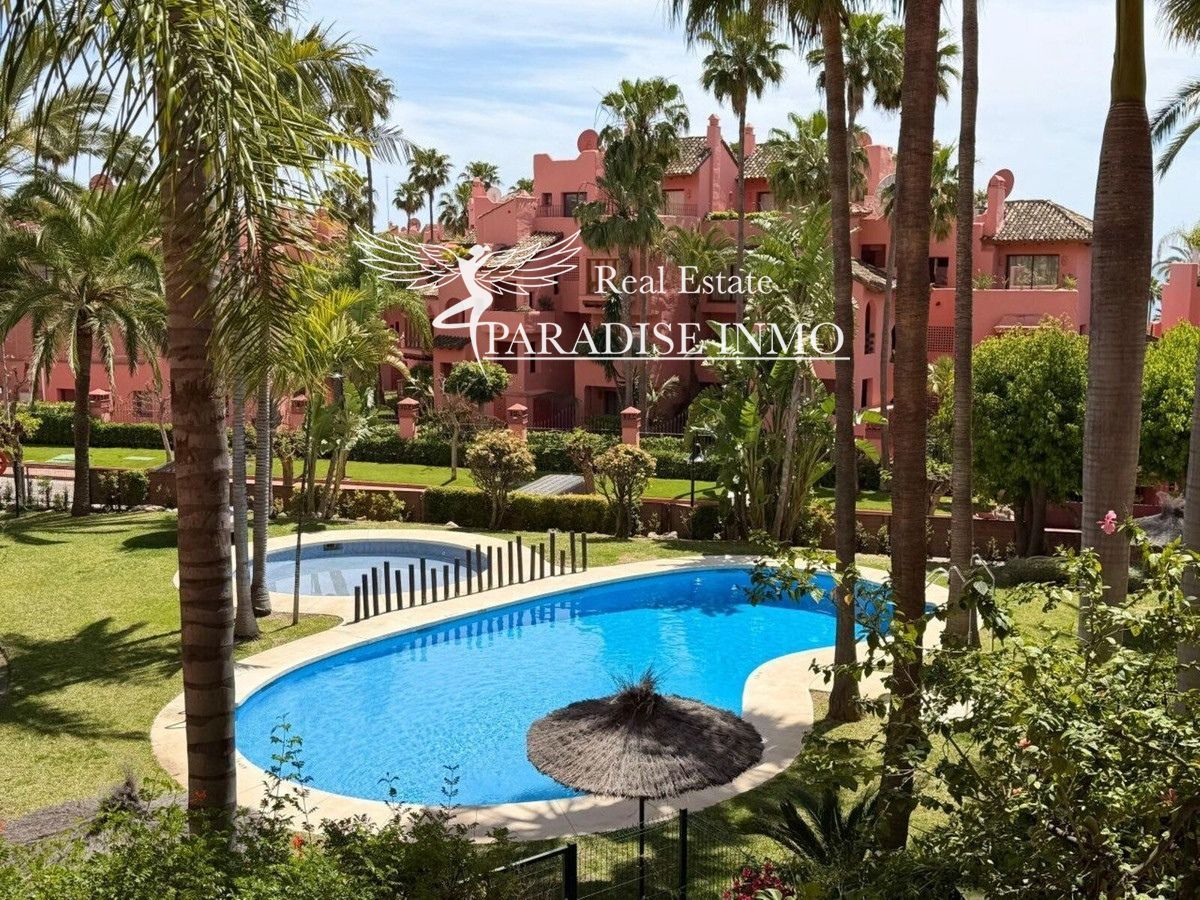 Flat for sale Estepona, Málaga. Ref: 4110. Paradise Group 