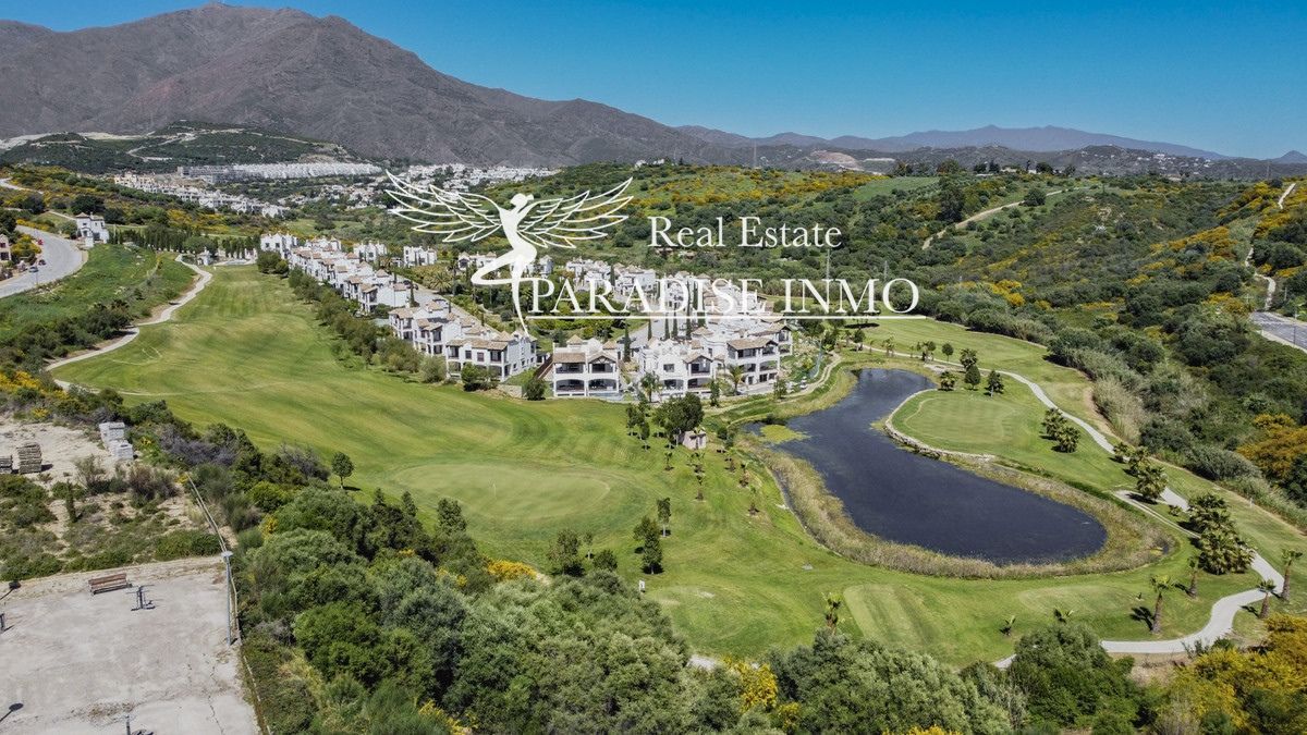 Detached villa for sale Estepona, Málaga. Ref: 4124. Paradise Group 