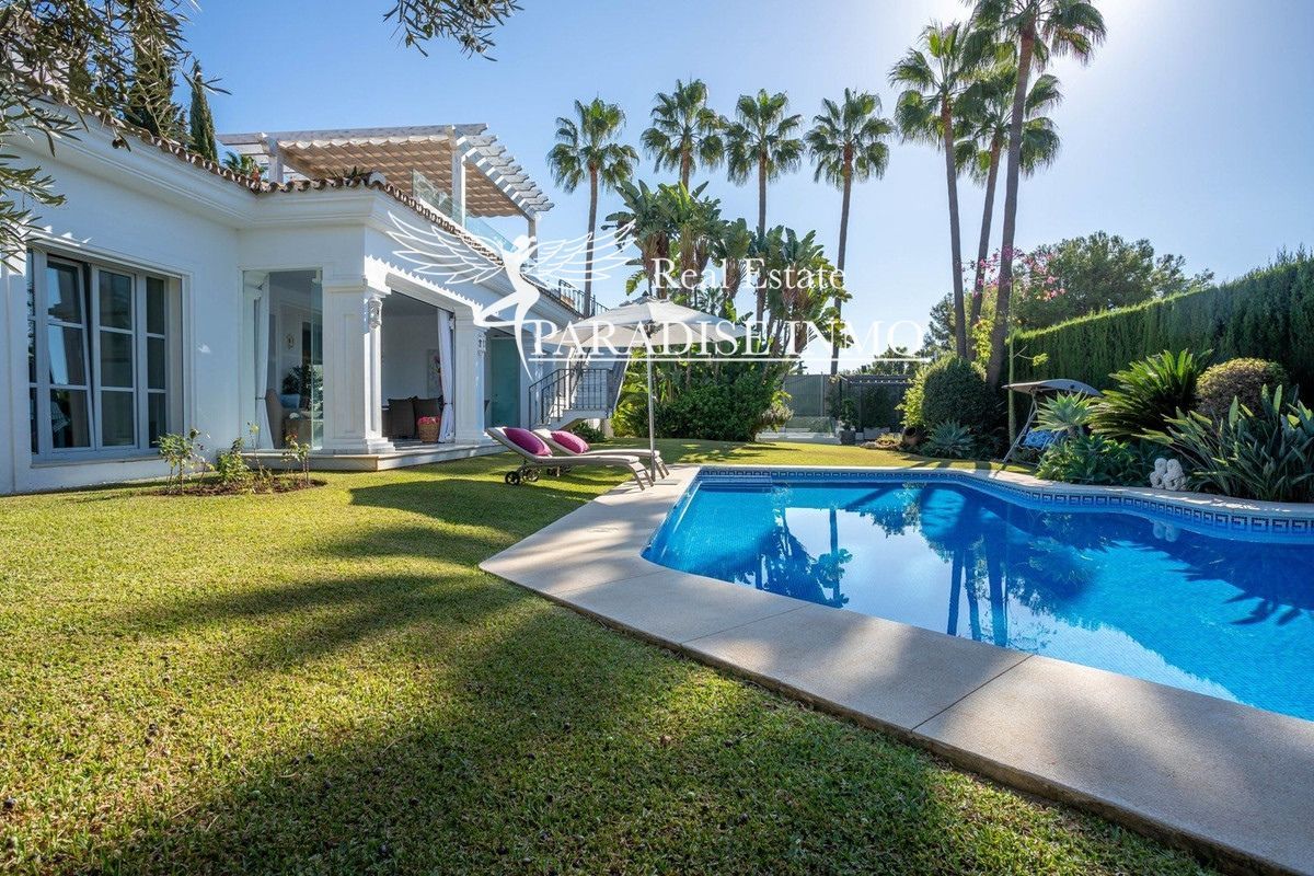 Detached villa for sale Marbella, Málaga. Ref: 4126. Paradise Group 