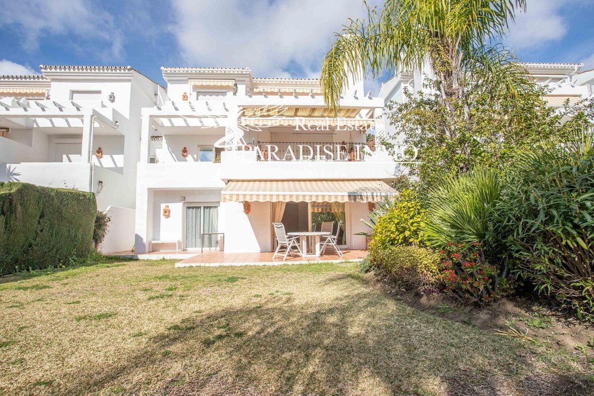 Flat for sale Benahavis, Málaga. Ref: 4127. Paradise Group 