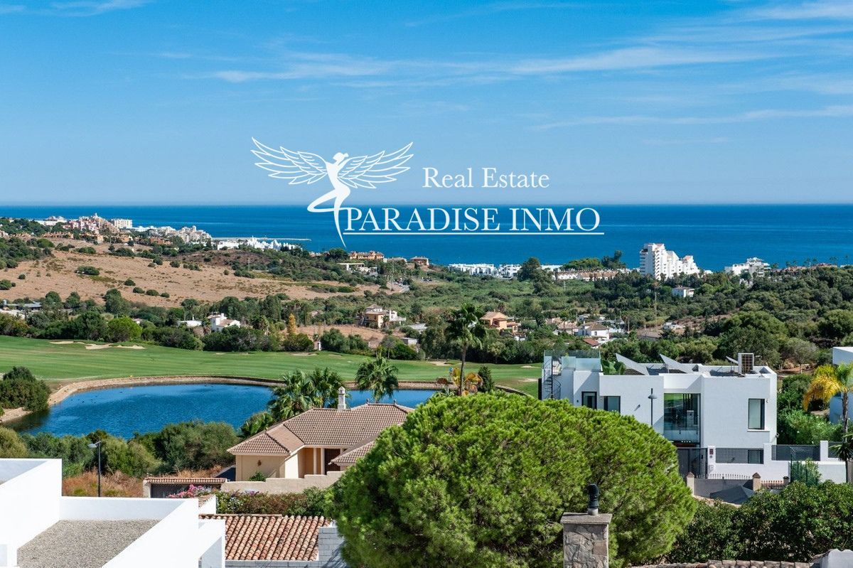 Flat for sale Estepona, Málaga. Ref: 4129. Paradise Group 