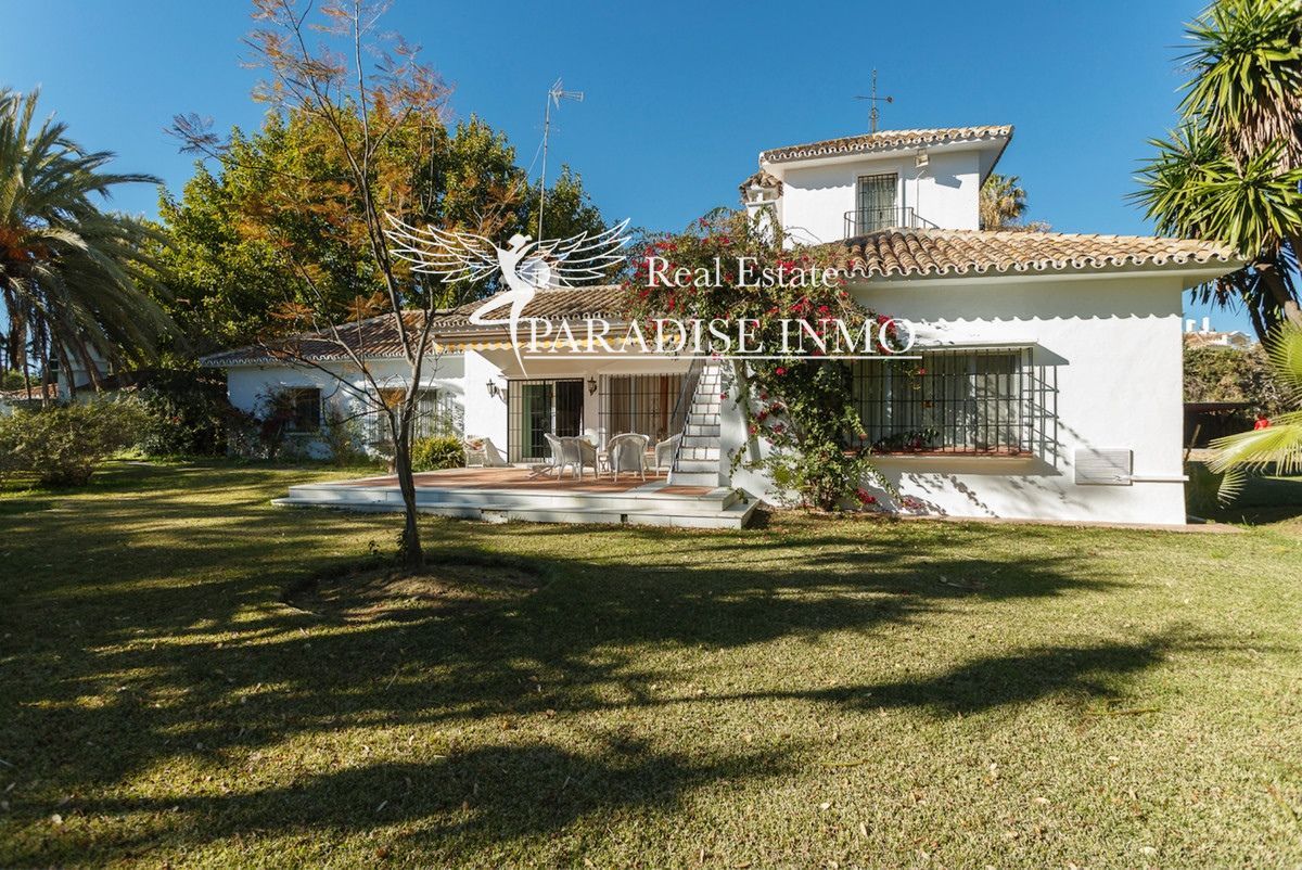 Detached villa for sale Marbella, Málaga. Ref: 4148. Paradise Group 