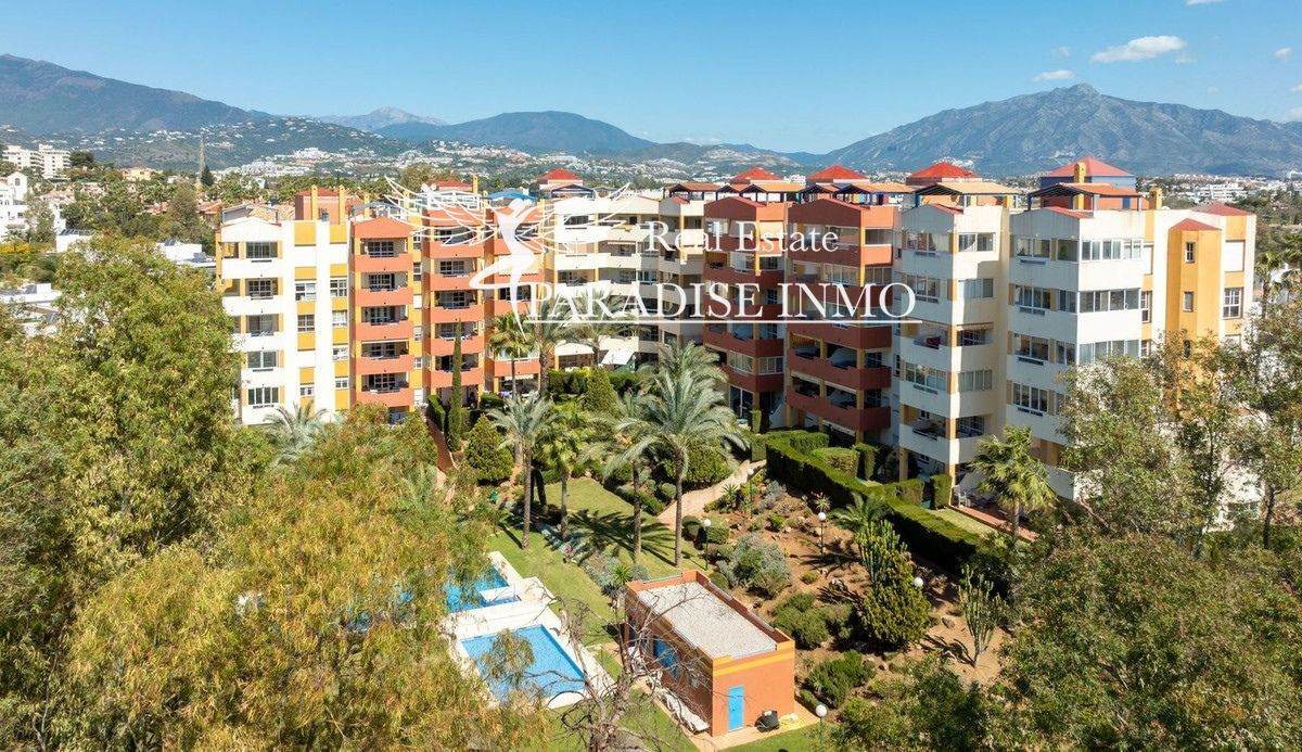 Flat for sale Estepona, Málaga. Ref: 4167. Paradise Group 