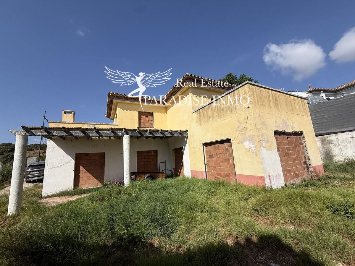 Detached villa for sale Estepona, Málaga. Ref: 4171. Paradise Group 