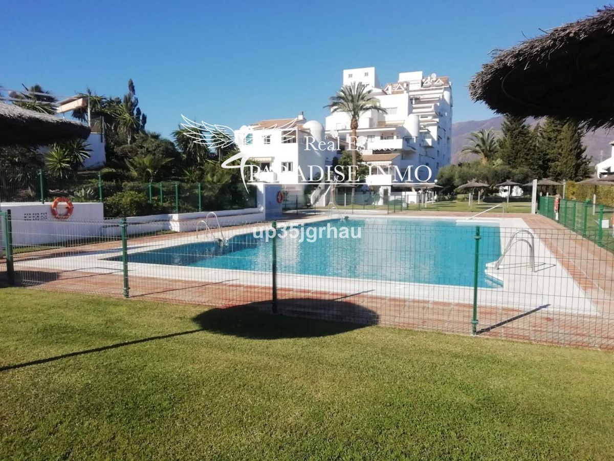 Flat for sale Estepona, Málaga. Ref: 4189. Paradise Group 