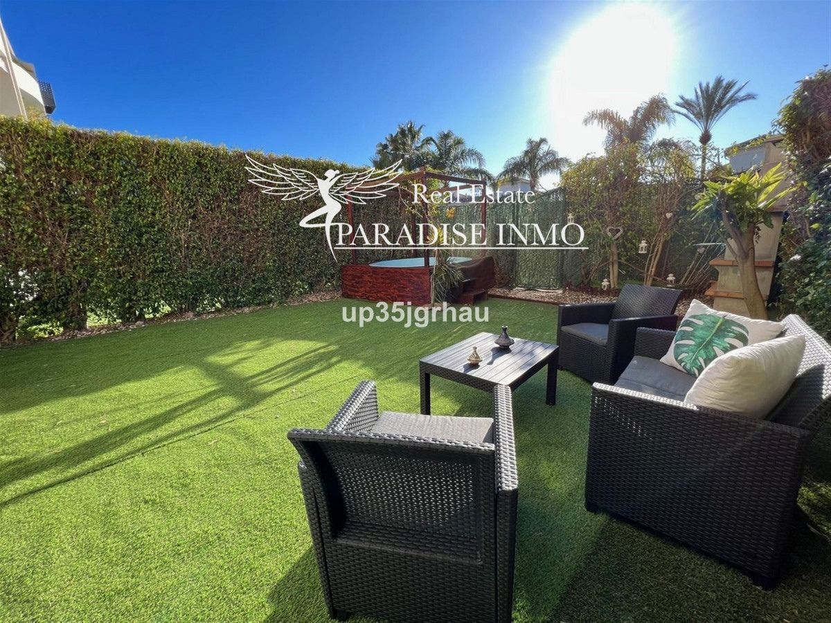 Flat for sale Estepona, Málaga. Ref: 4196. Paradise Group 