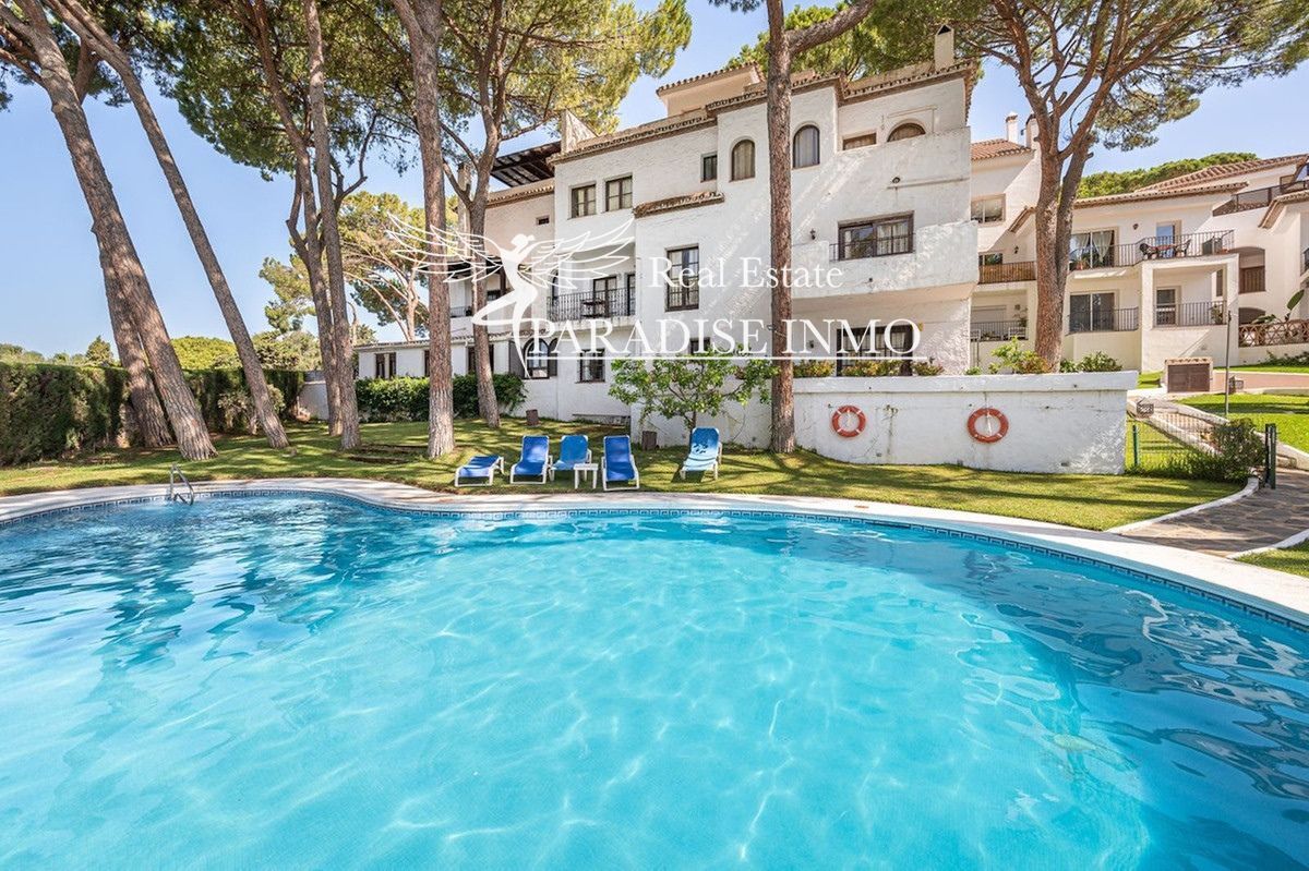 Flat for sale Marbella, Málaga. Ref: 4201. Paradise Group 
