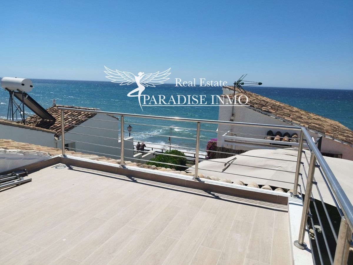 Detached villa for sale Estepona, Málaga. Ref: 4218. Paradise Group 