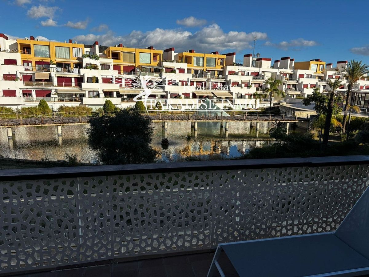 Flat for sale Benahavis, Málaga. Ref: 4245. Paradise Group 
