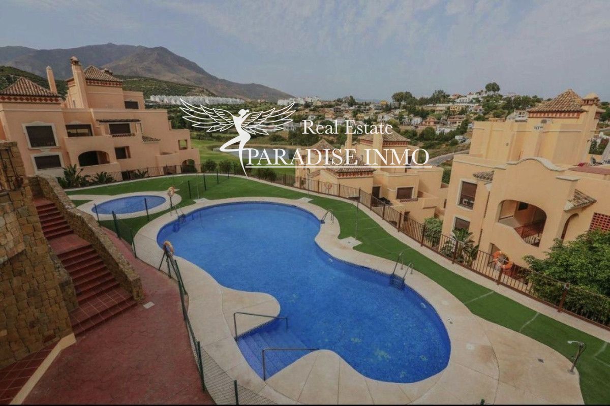 Flat for sale Estepona, Málaga. Ref: 4263. Paradise Group 