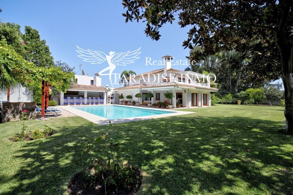 Detached villa for sale Estepona, Málaga. Ref: 4323. Paradise Group 