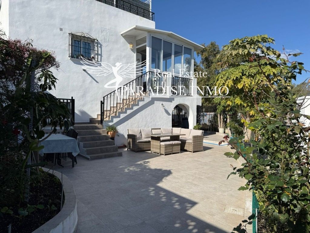 Detached villa for sale Estepona, Málaga. Ref: 4324. Paradise Group 