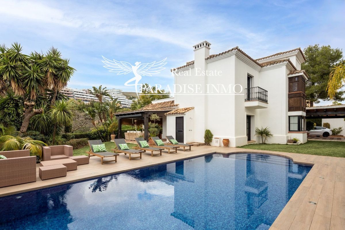 Detached villa for sale Benahavis, Málaga. Ref: 4366. Paradise Group 
