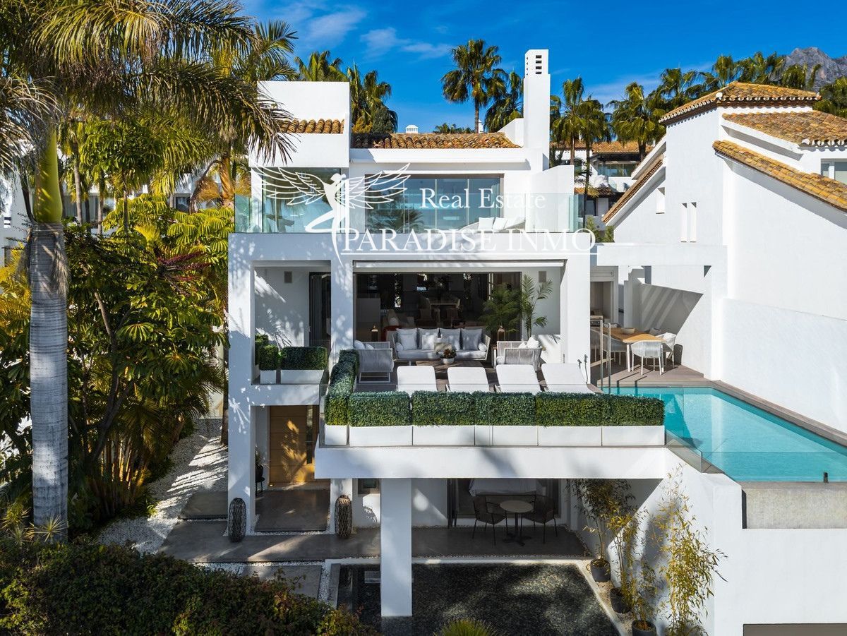 Detached villa for sale Marbella, Málaga. Ref: 4372. Paradise Group 