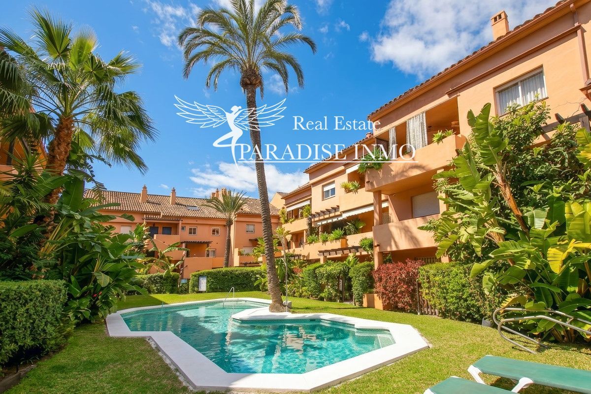 Flat for sale Marbella, Málaga. Ref: 4374. Paradise Group 