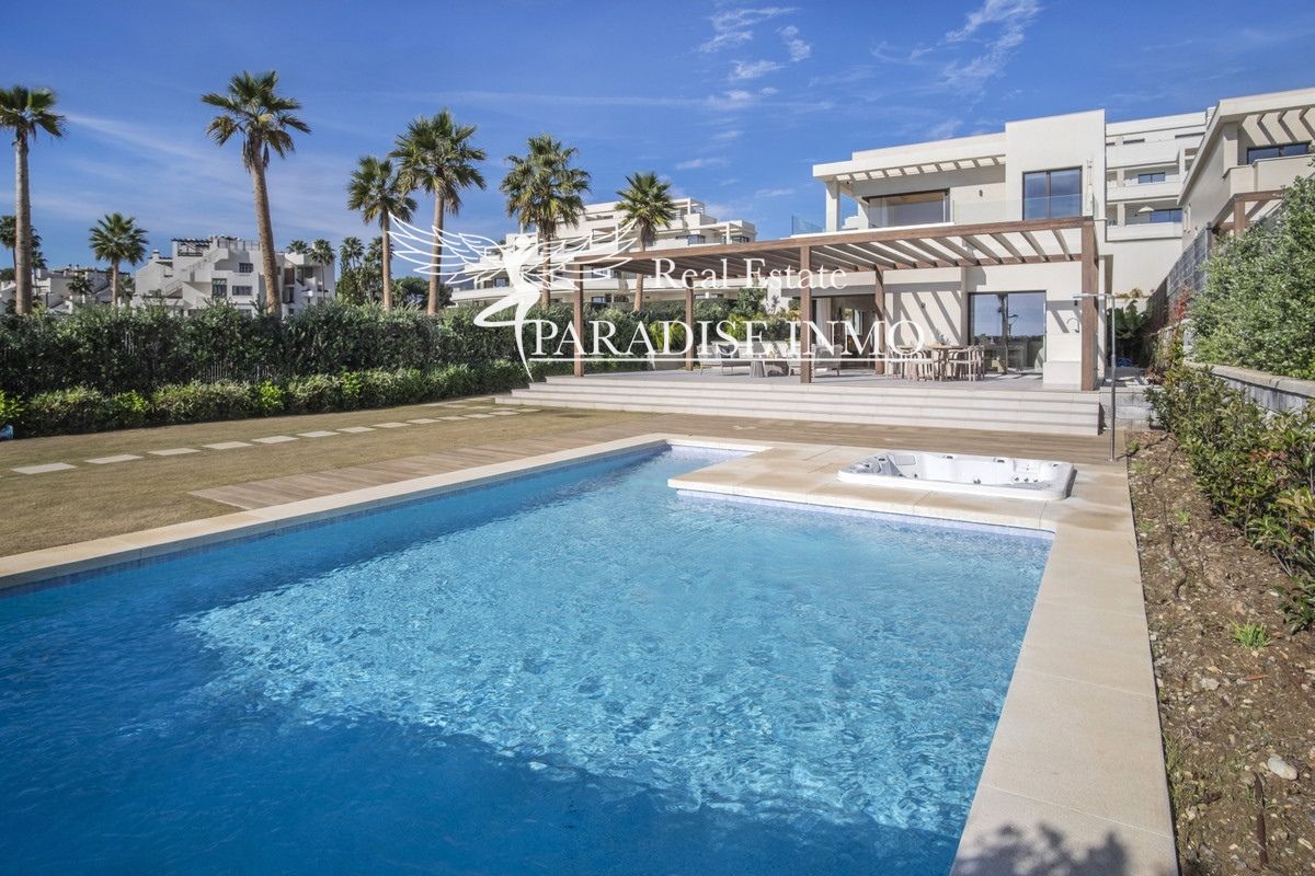 Detached villa for sale Estepona, Málaga. Ref: 4376. Paradise Group 