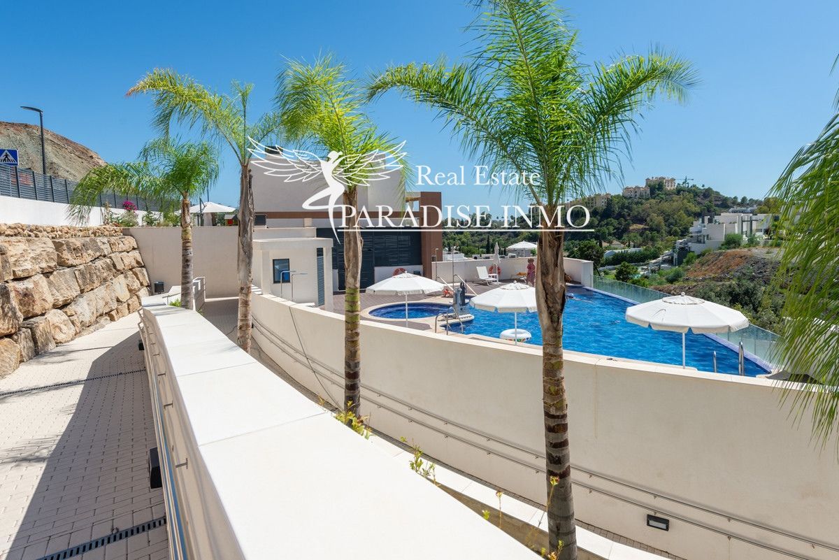 Flat for sale Benahavis, Málaga. Ref: 4393. Paradise Group 
