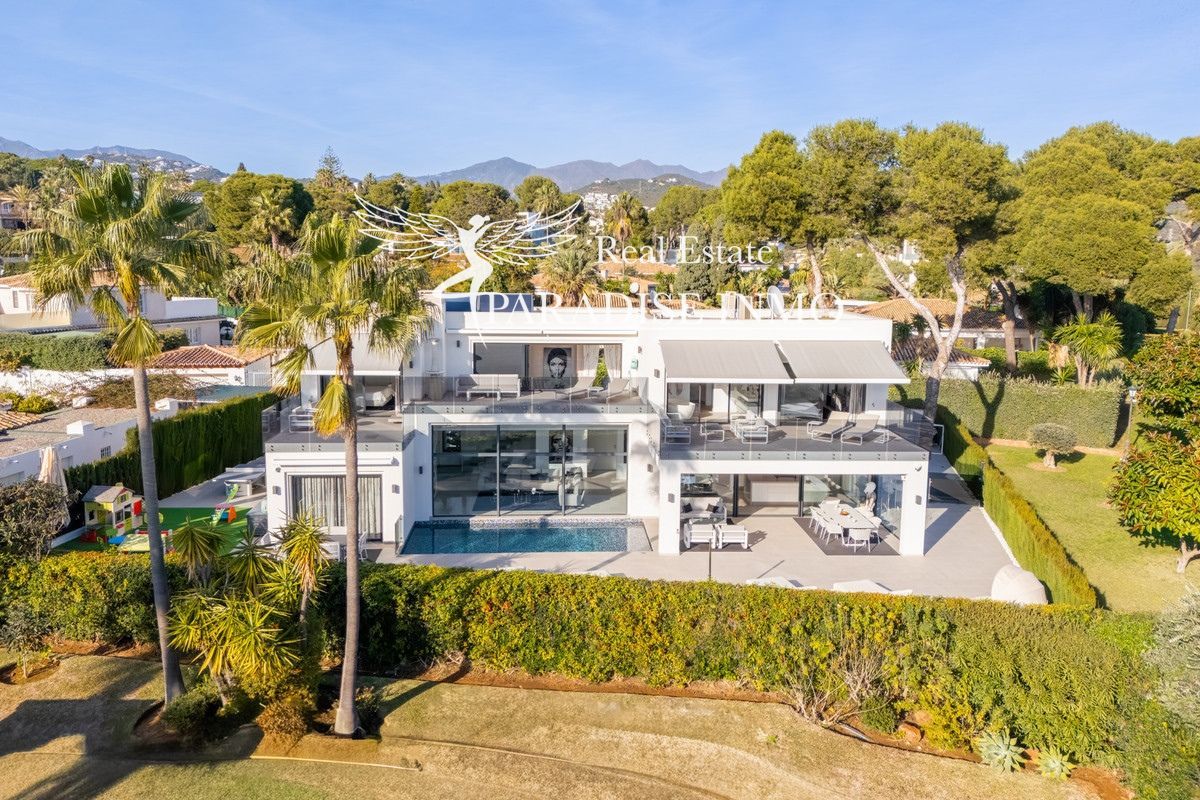 Detached villa for sale Marbella, Málaga. Ref: 4394. Paradise Group 