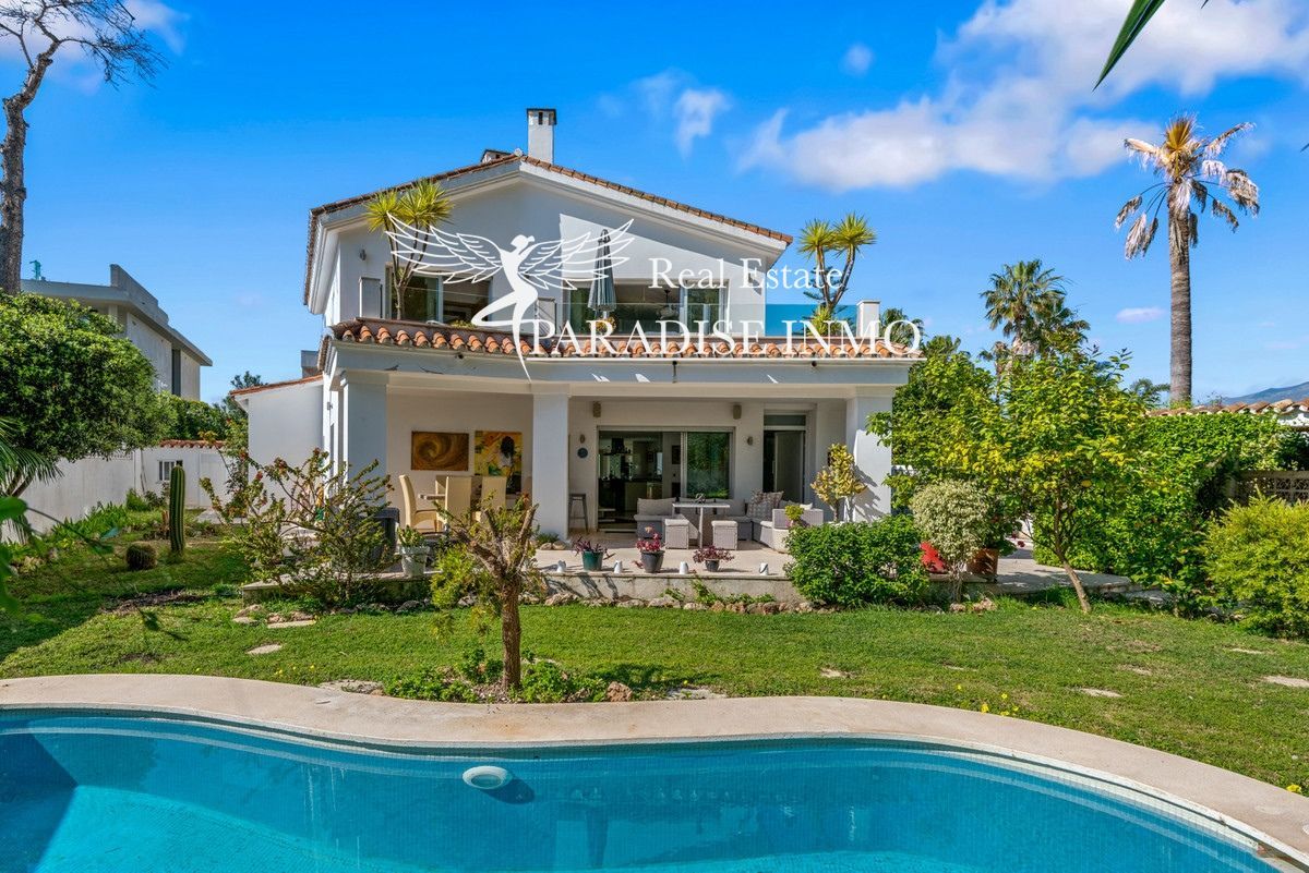 Detached villa for sale Marbella, Málaga. Ref: 4396. Paradise Group 