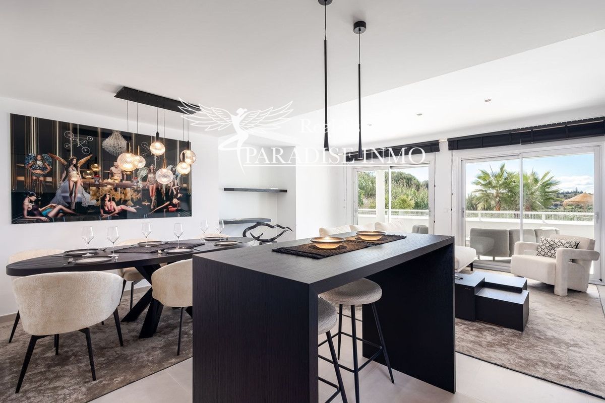 Flat for sale Estepona, Málaga. Ref: 4401. Paradise Group 