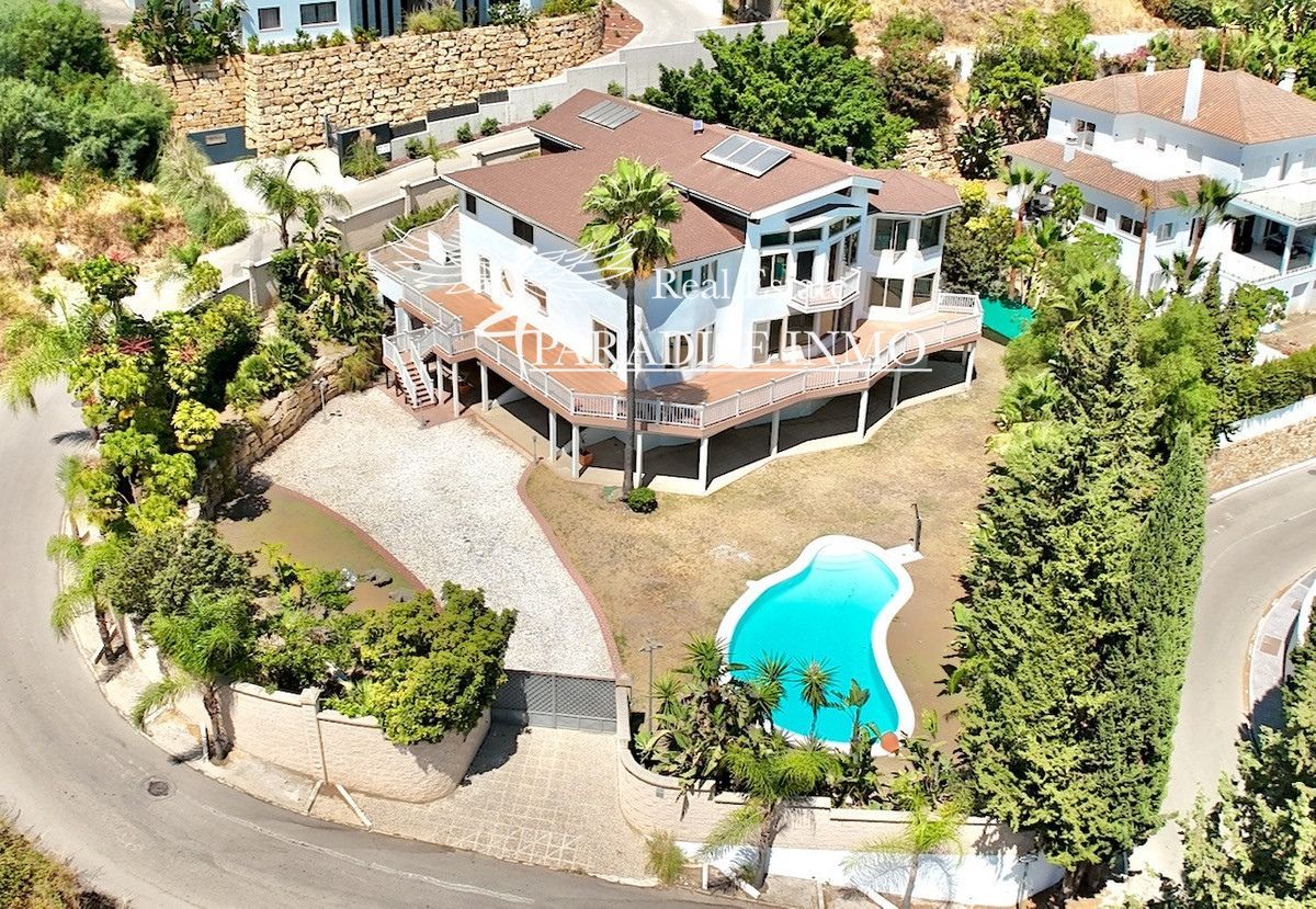 Detached villa for sale Benahavis, Málaga. Ref: 4407. Paradise Group 