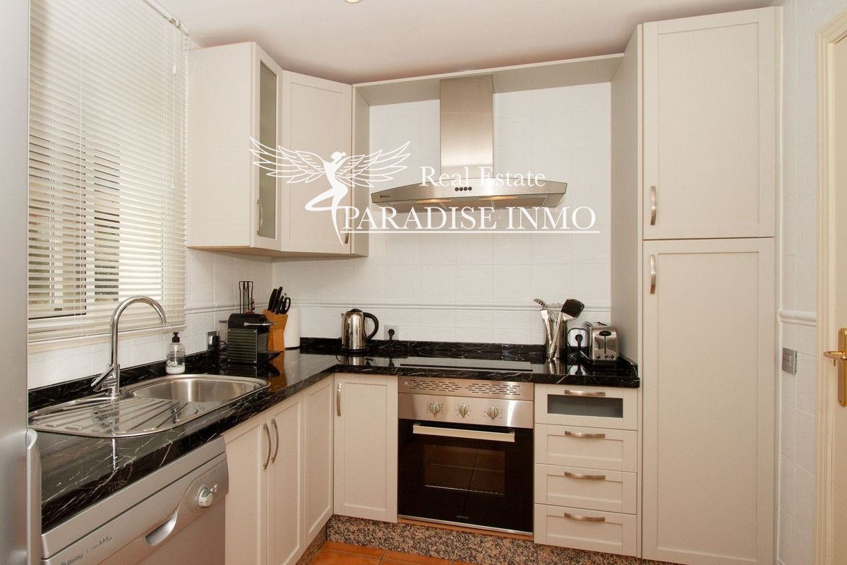 Flat for sale Marbella, Málaga. Ref: 4428. Paradise Group 