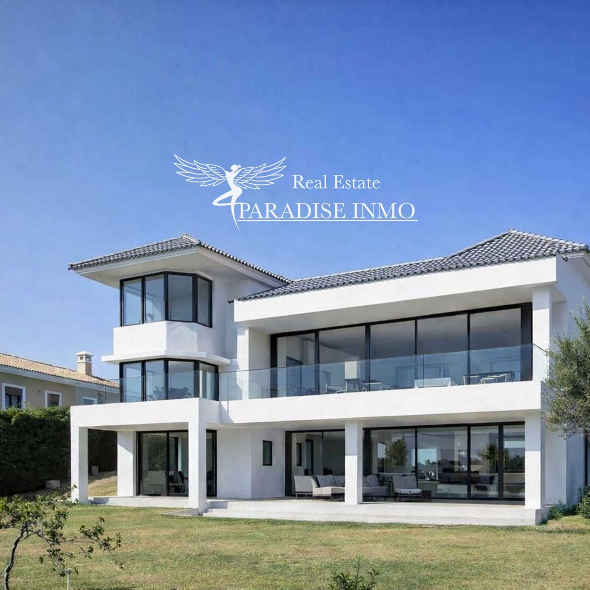 Detached villa for sale Estepona, Málaga. Ref: 4440. Paradise Group 