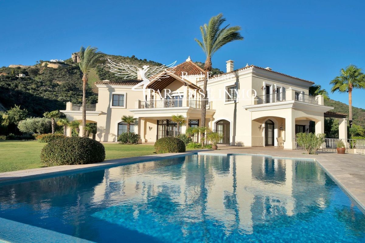 Detached villa for sale Benahavis, Málaga. Ref: 4502. Paradise Group 
