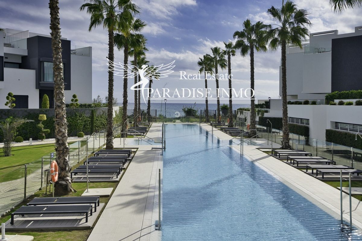 Detached villa for sale Estepona, Málaga. Ref: 4518. Paradise Group 
