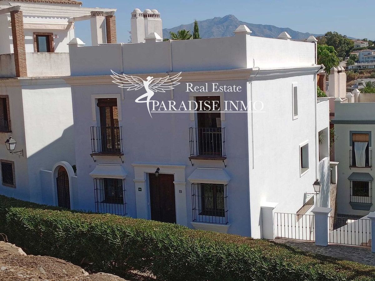 Detached villa for sale Estepona, Málaga. Ref: 4520. Paradise Group 